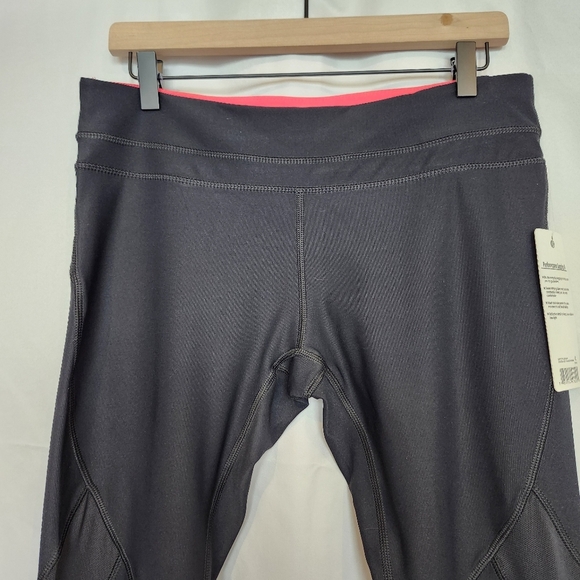 Layer8 NWT Women's Performance Legging Size L Black Compression Workout Yoga Run - Picture 4 of 10